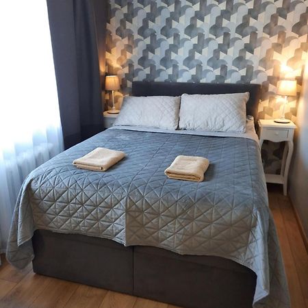 Centrum Bridge Apartment Parnu Bagian luar foto