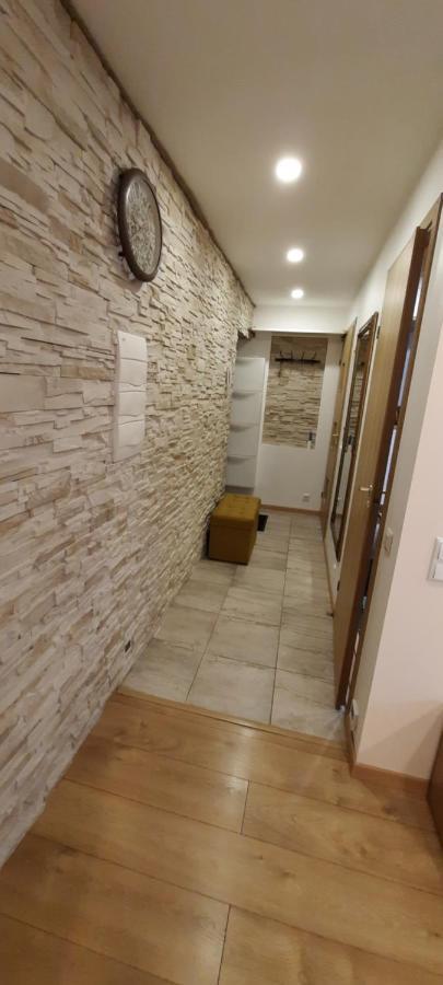 Centrum Bridge Apartment Parnu Bagian luar foto