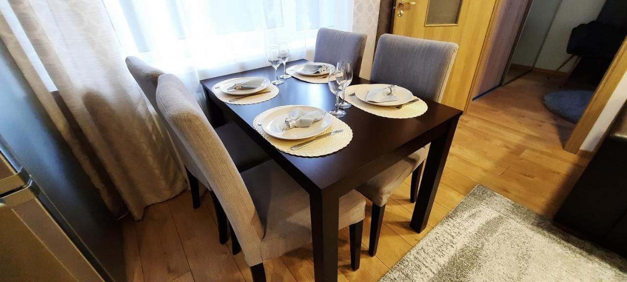 Centrum Bridge Apartment Parnu Bagian luar foto