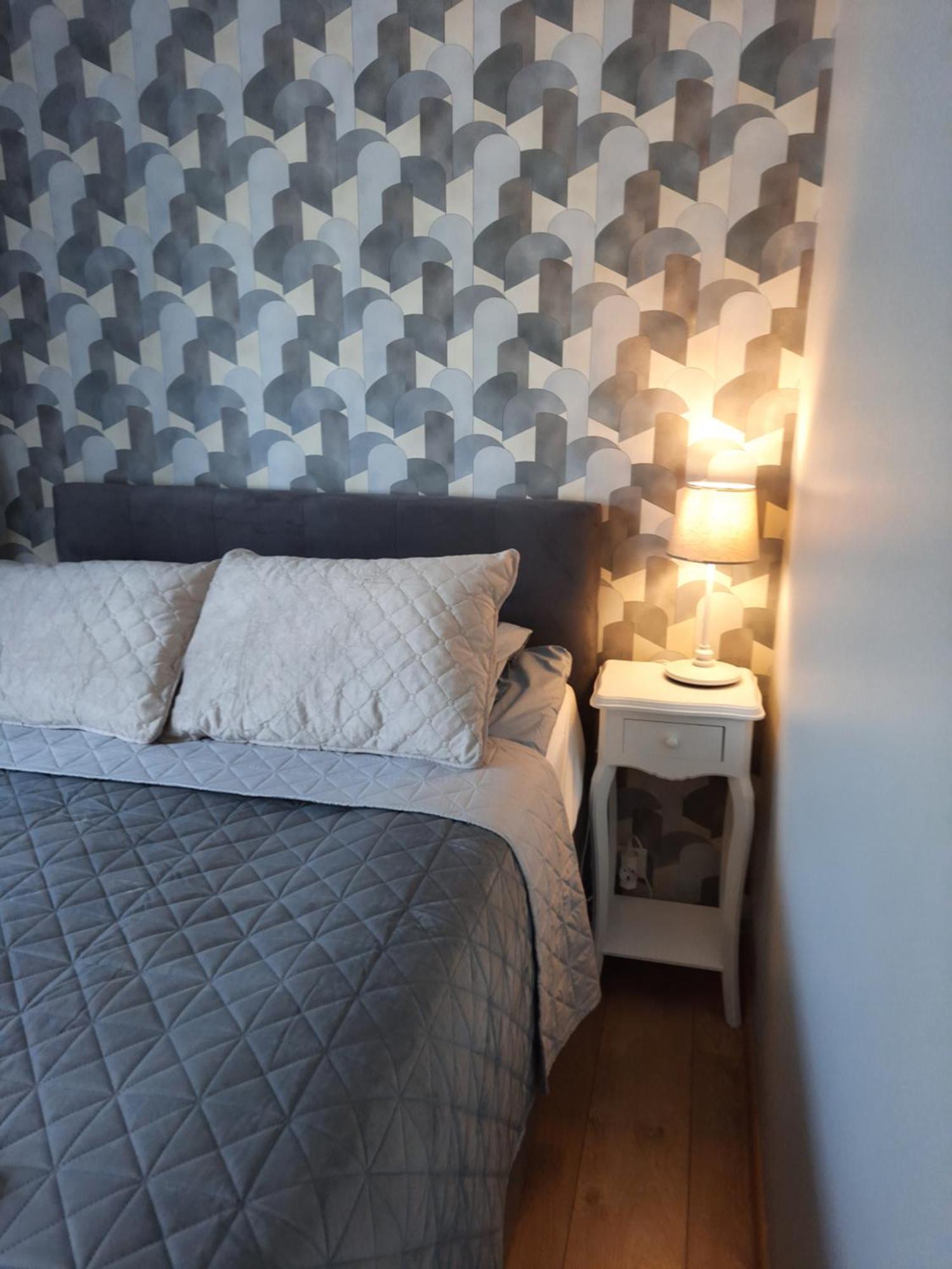 Centrum Bridge Apartment Parnu Bagian luar foto